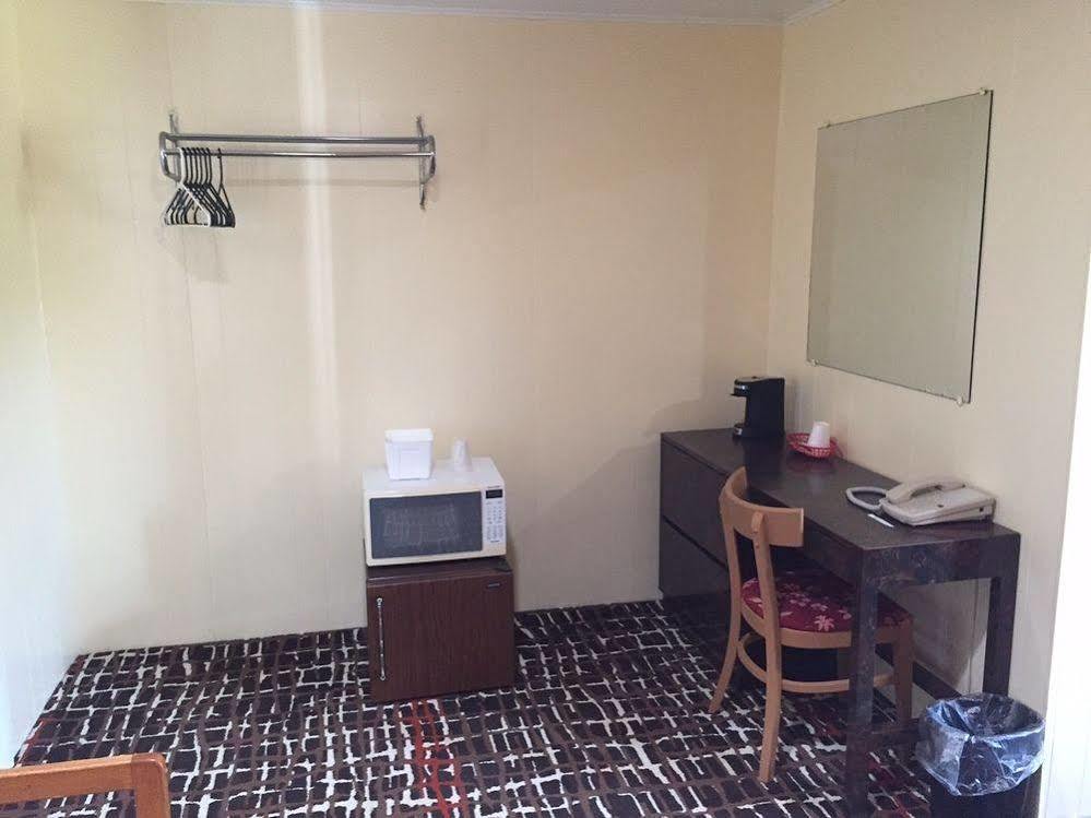 Biddeford Motel Bagian luar foto